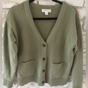 Treasure & Bond Olive Green V-Neck Button Cardigan Sweater